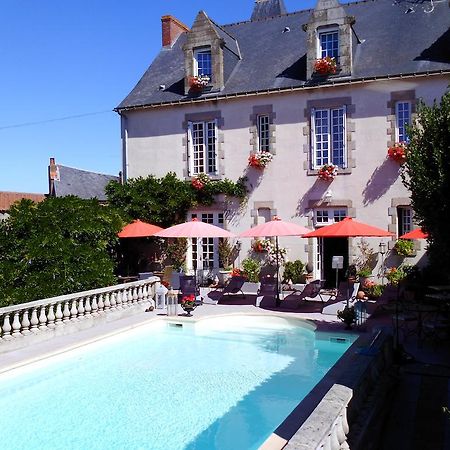 Le Petit Chateau - Tiffauges Proche Puy Dufou 외부 사진