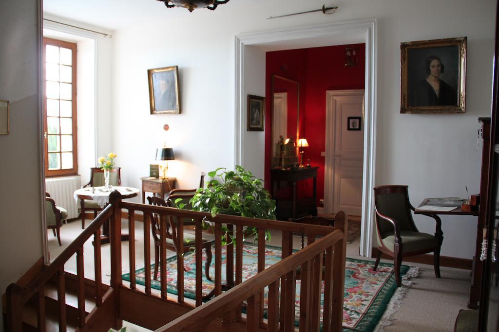 Le Petit Chateau - Tiffauges Proche Puy Dufou 외부 사진